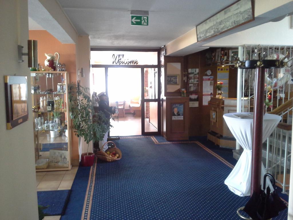 Hotel Bertramshof Вісмар Екстер'єр фото