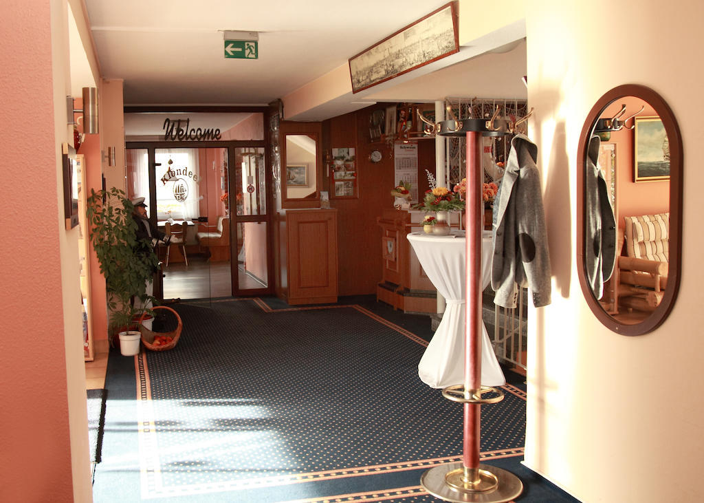 Hotel Bertramshof Вісмар Екстер'єр фото
